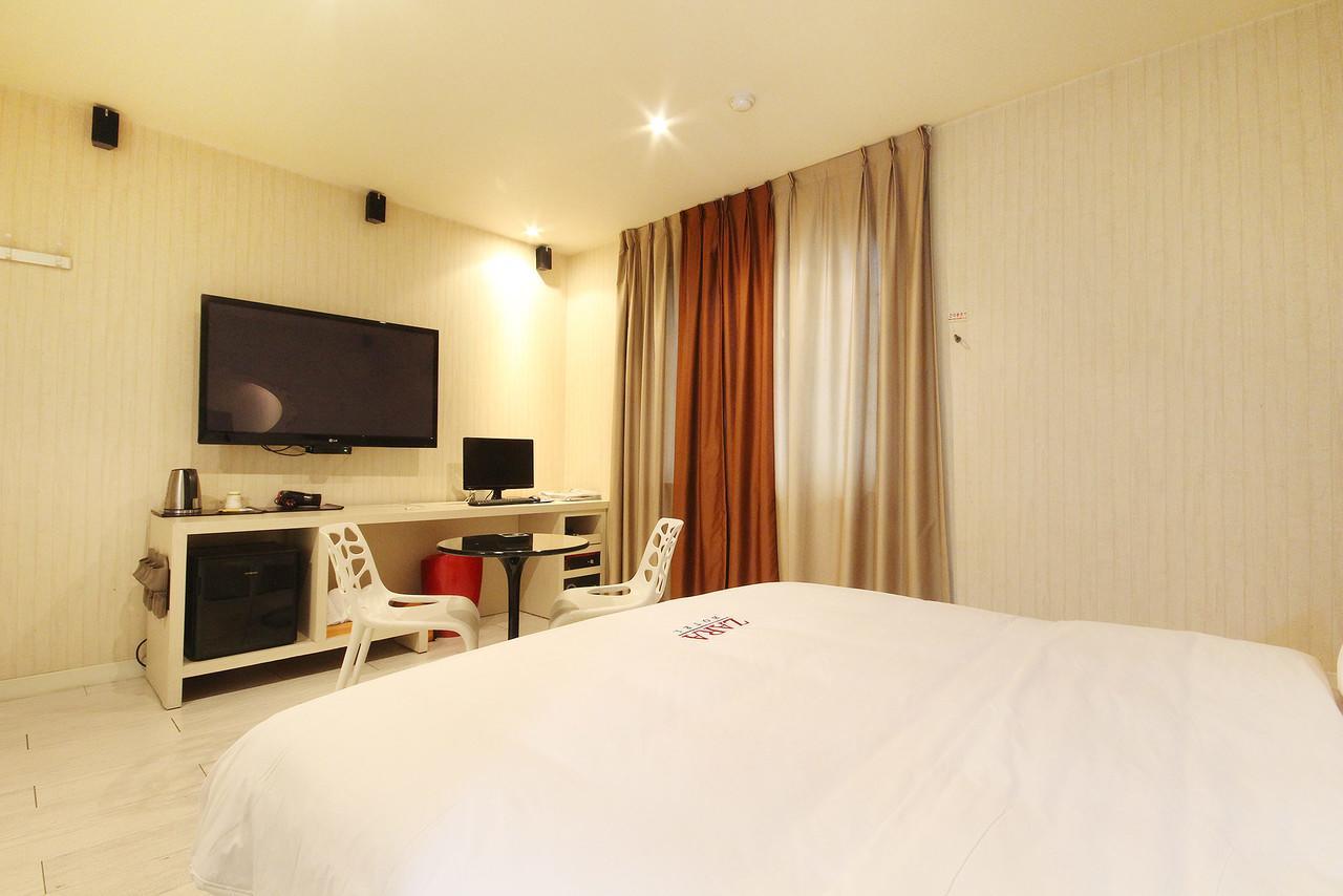Hotel Zara Changwon Εξωτερικό φωτογραφία