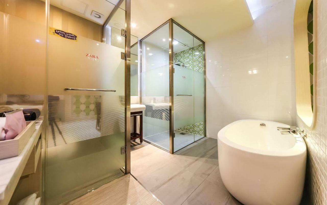 Hotel Zara Changwon Εξωτερικό φωτογραφία
